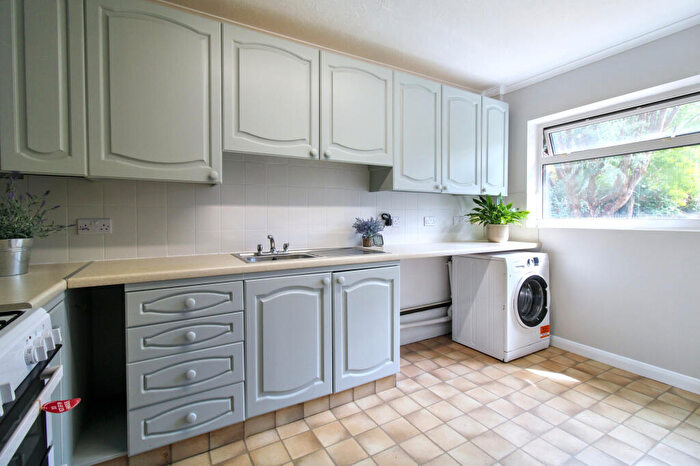 2 Bedroom Bungalow To Rent In Rowledge, Farnham, Surrey, GU10