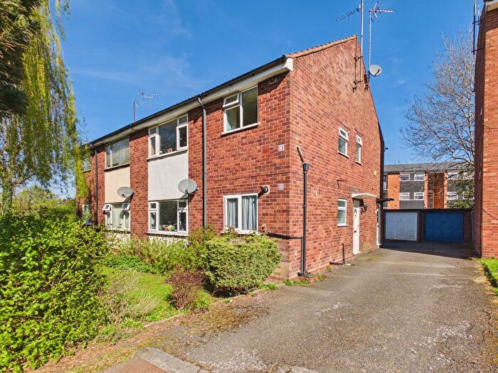 2 Bedroom Maisonette For Sale In Newton Gardens, Great Barr, Birmingham, B43