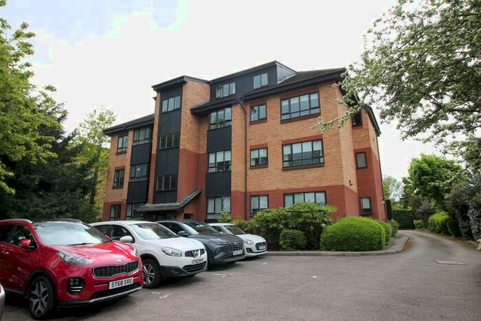 1 Bedroom Flat To Rent In Bycullah Road, Enfield, EN2