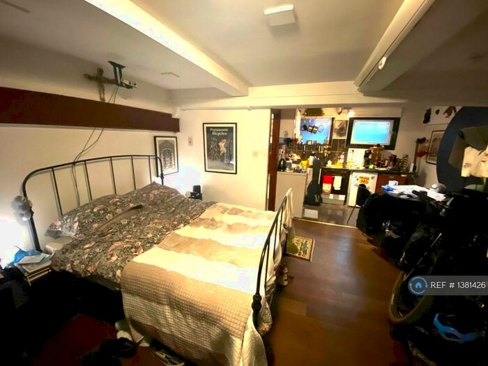 Studio To Rent In Worship Street, London, EC2A