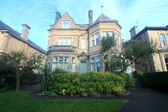 2 Bedroom Apartment To Rent In York Place, Harrogate, HG1