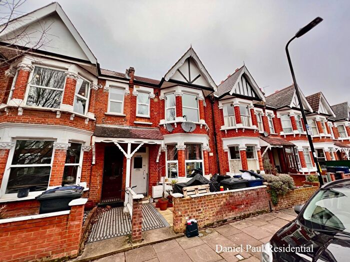 1 Bedroom Flat To Rent In Elthorne Avenue, London, W7