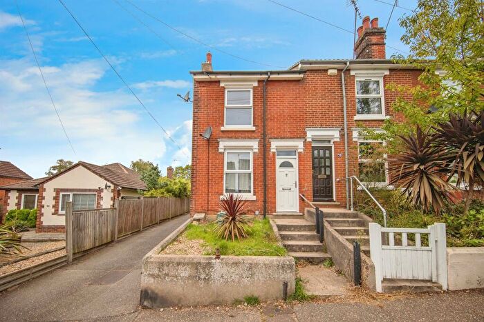 3 Bedroom End Of Terrace House For Sale In Bourne Road, Colchester, CO2