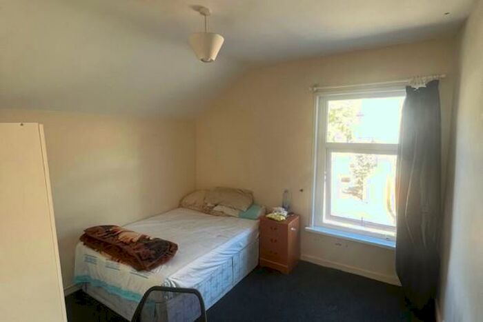 1 Bedroom Terraced House To Rent In North Road Cardiff, CF10