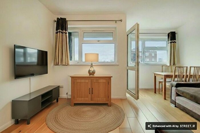 3 Bedroom Flat For Sale In Gauden Road, Clapham, SW4