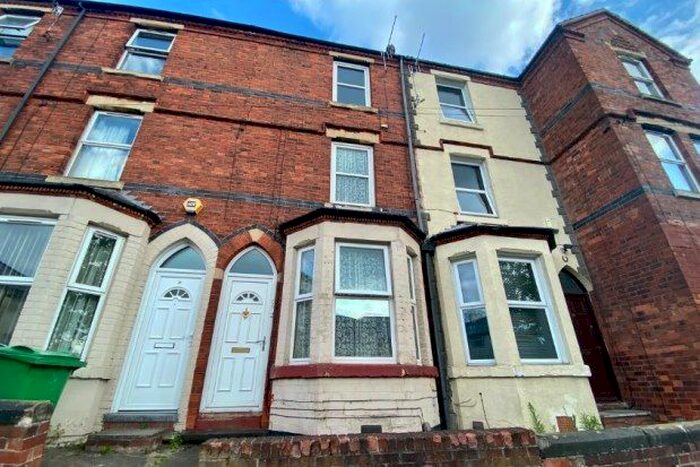 3 Bedroom Property To Rent In Bobbers Mill Road, Nottingham NG7