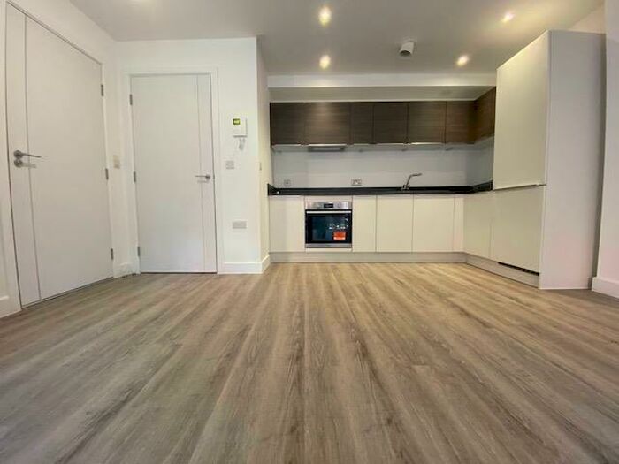 1 Bedroom Apartment To Rent In Broadway, Peterboough, PE1