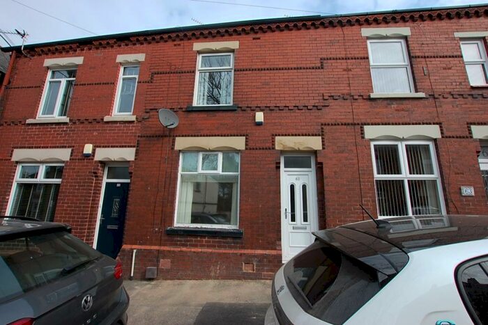 2 Bedroom Terraced House To Rent In Cowlishaw Lane, Shaw, Oldham, OL2