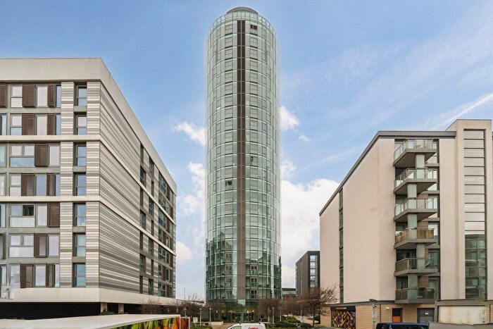 1 Bedroom Flat For Sale In Ealing Road, Brentford, TW8