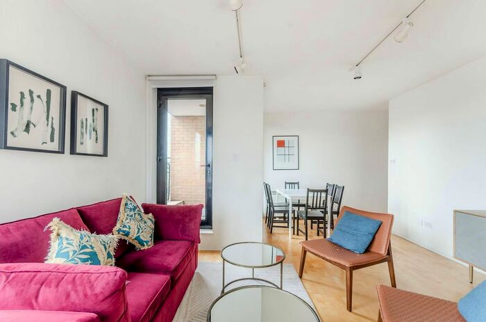 2 Bedroom Flat To Rent In Cromwell Road, South Kensington, London, SW7