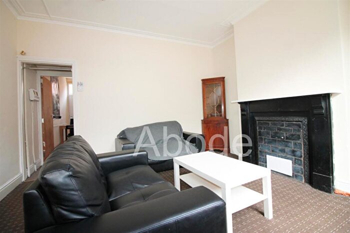 3 Bedroom House To Rent In Thornville Street, Hyde Park, Leeds, LS6