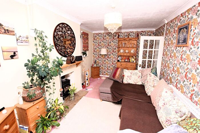 2 Bedroom Bungalow For Sale In Milford Drive, Bear Cross, Bournemouth, BH11