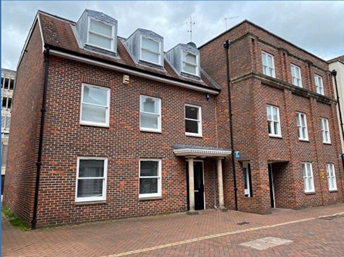 2 Bedroom Flat To Rent In North Street, Town Centre, Ashford, TN24