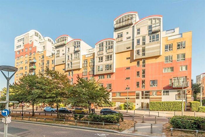 2 Bedroom Flat To Rent In John Harrison Way, Greenwich, SE10