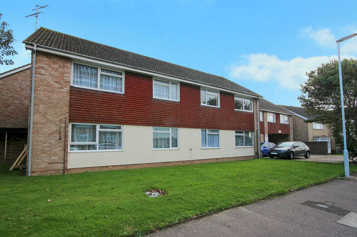 1 Bedroom Apartment To Rent In Lincett Avenue, Worthing, BN13