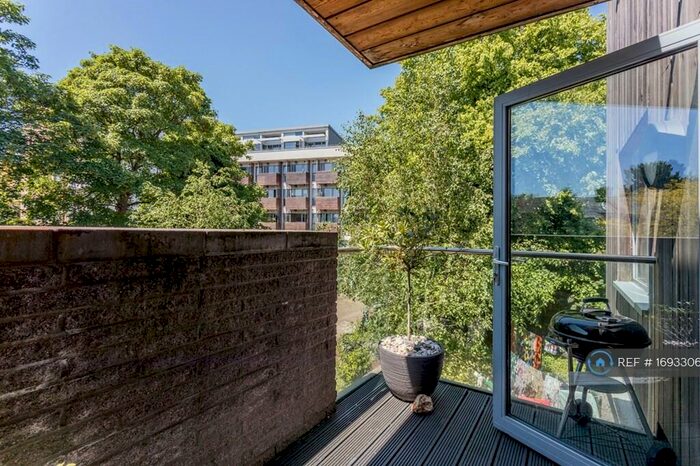 2 Bedroom Maisonette To Rent In Beagle House, London, E13