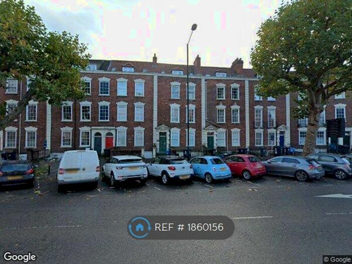 2 Bedroom Flat To Rent In Hotwell Road, Bristol, BS8