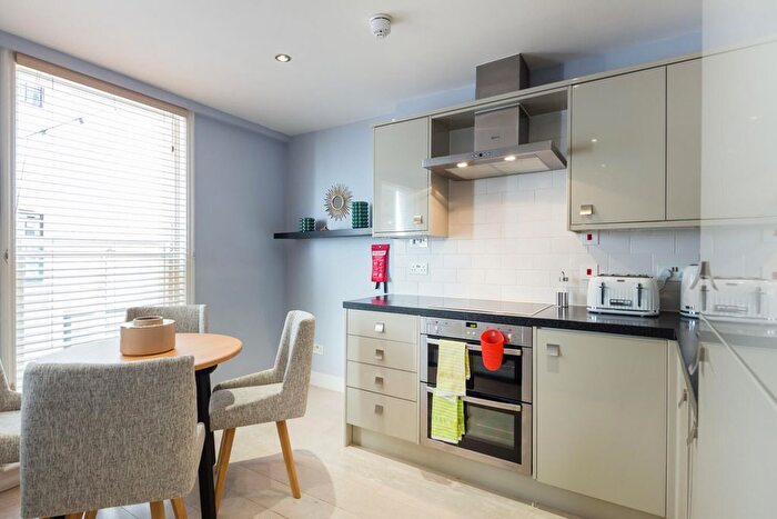 1 Bedroom Flat To Rent In Floral Street, London, WC2E