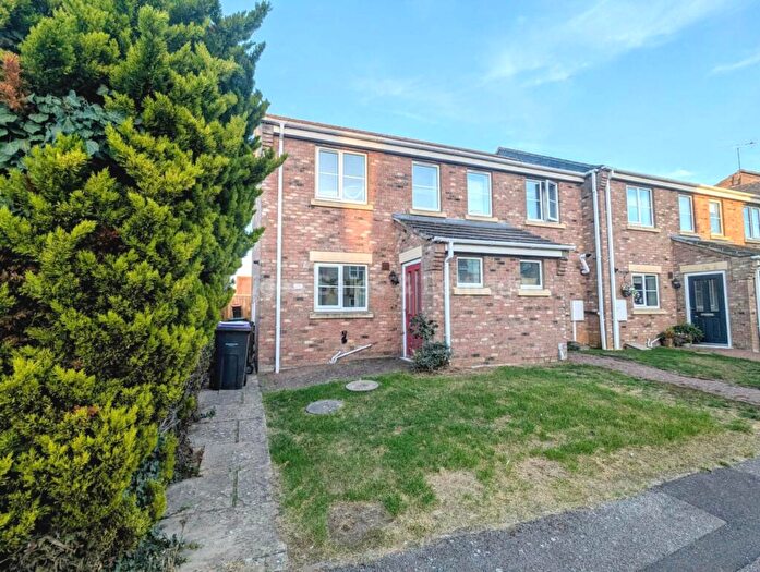2 Bedroom Semi Detached House For Sale In Butters Corner, Lincoln, LN4