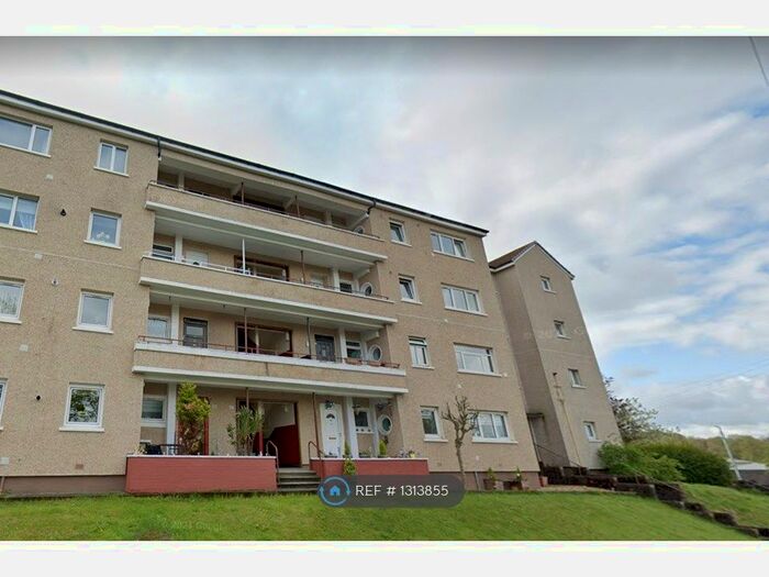 3 Bedroom Flat To Rent In Barrmill Road, Glasgow G43