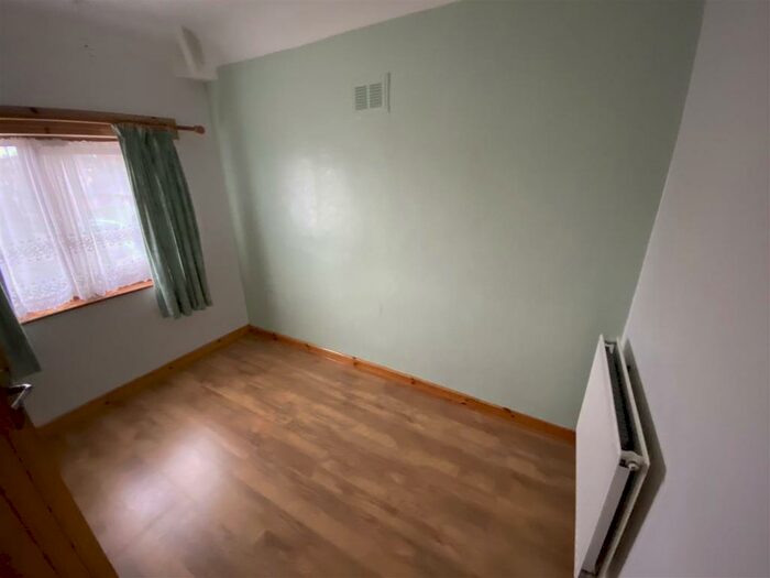 3 Bedroom Semi-Detached House To Rent In Uttoxeter New Road, Derby, DE22