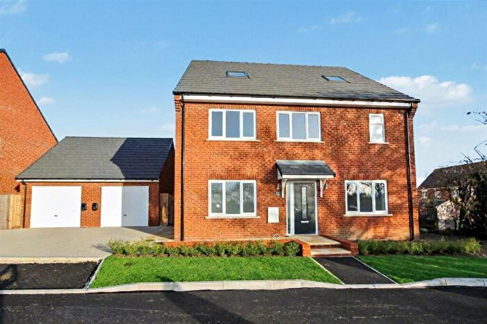 3 Bedroom Detached House For Sale In Roxton Road, Great Barford, MK44