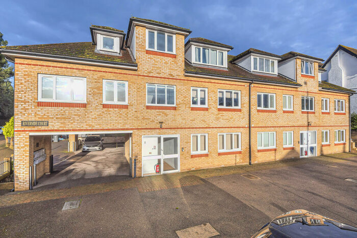 2 Bedroom Flat To Rent In Riverside Court, Bromley, BR2