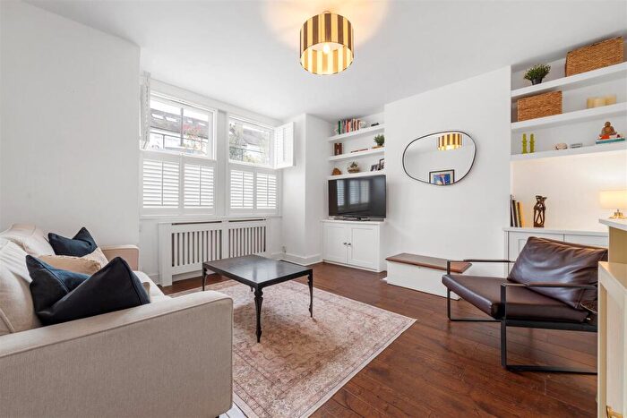 2 Bedroom Flat To Rent In Auckland Hill, West Norwood, SE27