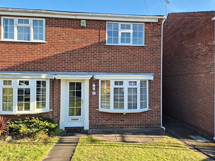2 Bedroom Semi-Detached House To Rent In Chestnut Mews, Mansfield, NG18