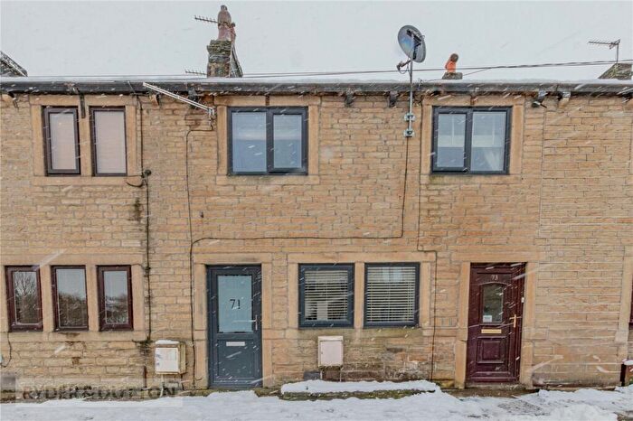 2 Bedroom Terraced House For Sale In Mill Moor Road, Meltham, Holmfirth, West Yorkshire, HD9