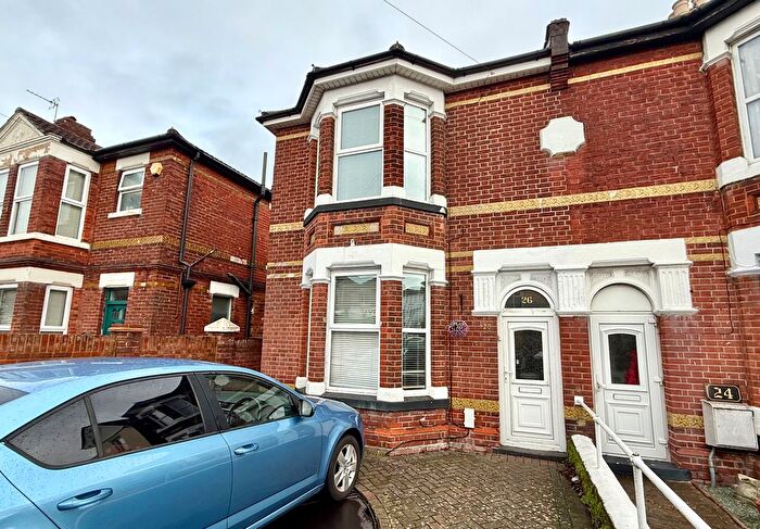 3 Bedroom Semi-Detached House For Sale In Brockhurst Road, Gosport, PO12