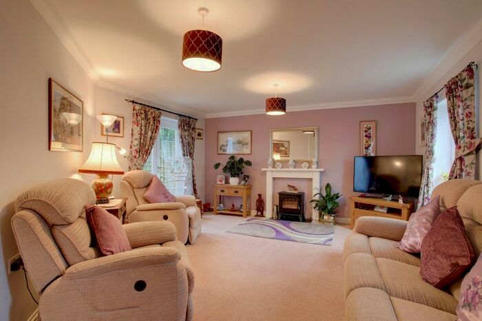4 Bedroom End Of Terrace House For Sale In Forder Meadow, Moretonhampstead, Newton Abbot, TQ13