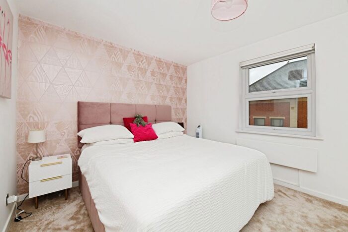 1 Bedroom Flat For Sale In Glebe Road, Chelmsford, Essex, CM1