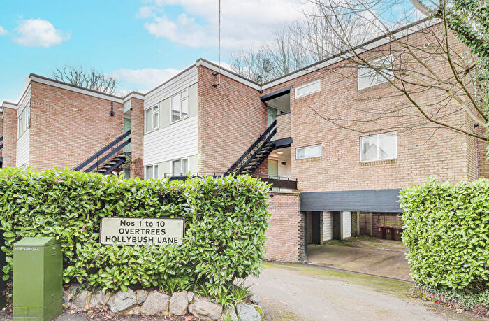 2 Bedroom Maisonette For Sale In Hollybush Lane, Harpenden, AL5