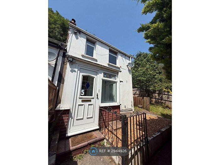 2 Bedroom Semi-Detached House To Rent In Bryngwyn Cottages, Newport, NP11