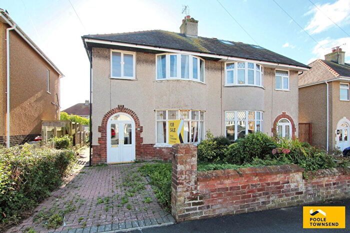 3 Bedroom Semi-Detached House For Sale In Strathaird Avenue, Walney, Barrow-in-furness, LA14