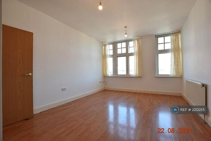 1 Bedroom Flat To Rent In Guildford Street, Luton, LU1