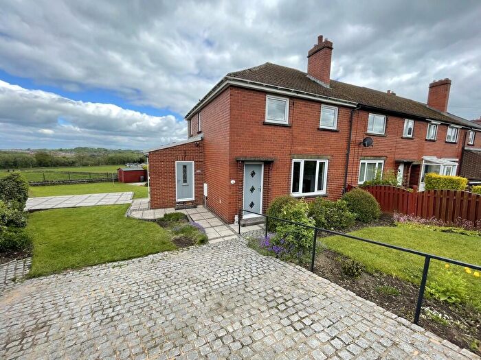 3 Bedroom End Of Terrace House To Rent In Hartcliff Avenue, Penistone, S36