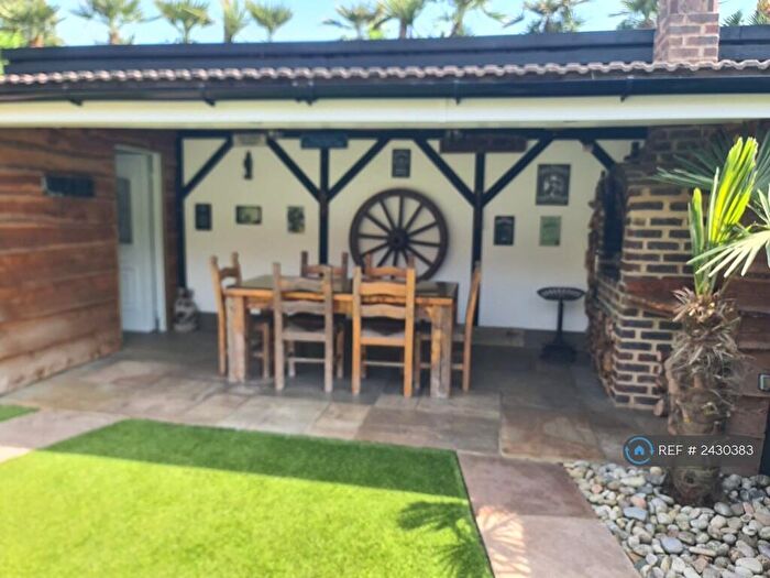 5 Bedroom Terraced House To Rent In Selsdon, Selsdon, CR2