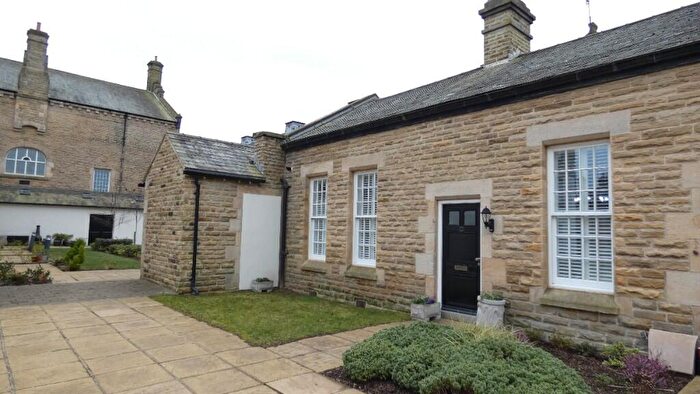 1 Bedroom Apartment For Sale In High Royds Fold, Leeds, West Yorkshire, LS29