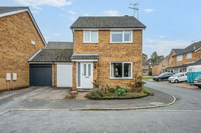 3 Bedroom Detached House For Sale In Canons Close, Thetford, IP24