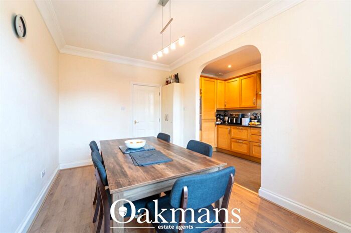 3 Bedroom Terraced House For Sale In Courtlands Close, Birmingham, West Midlands, B5
