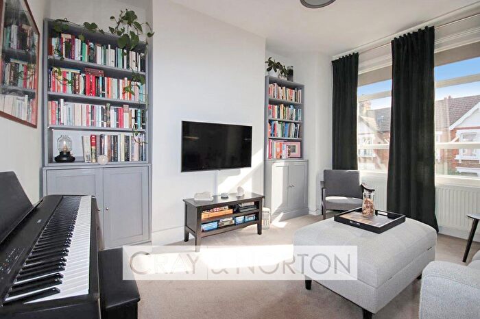 2 Bedroom Maisonette For Sale In Balfour Road, South Norwood, SE25