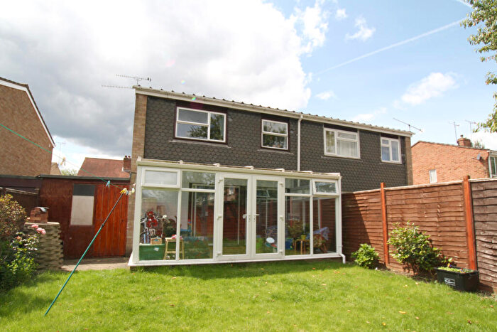 3 Bedroom Terraced House To Rent In Gordon Road, Windsor, SL4