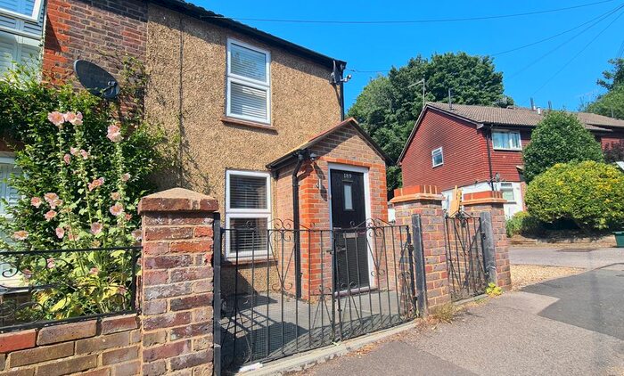 3 Bedroom Semi-Detached House To Rent In Brighton Road, Godalming, GU7