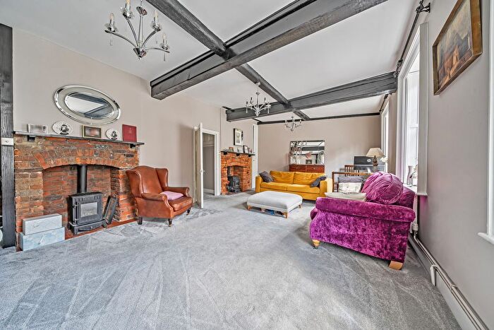 5 Bedroom End Of Terrace House For Sale In High Street, Sevenoaks, Kent, TN13