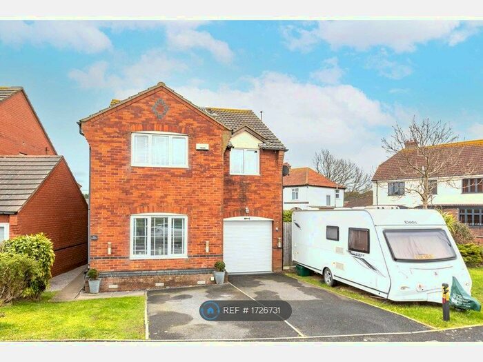 4 Bedroom Detached House To Rent In Beach Road, Severn Beach, Bristol, BS35