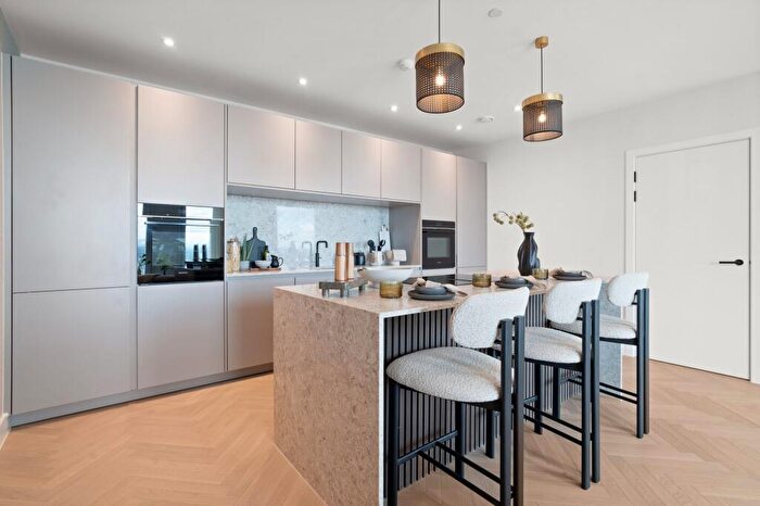 3 Bedroom Apartment For Sale In The Alderman Penthouse, Bankside Boulevard, Colliers Yard, Manchester, M3