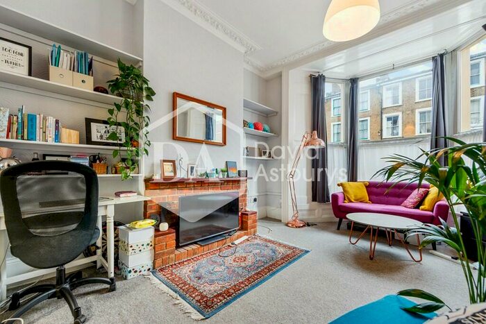 2 Bedroom Apartment To Rent In Hargrave Road, Archway, London, N19