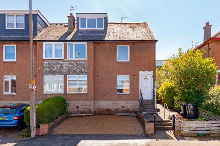 2 Bedroom Flat For Sale In Oxgangs Terrace, Edinburgh, EH13